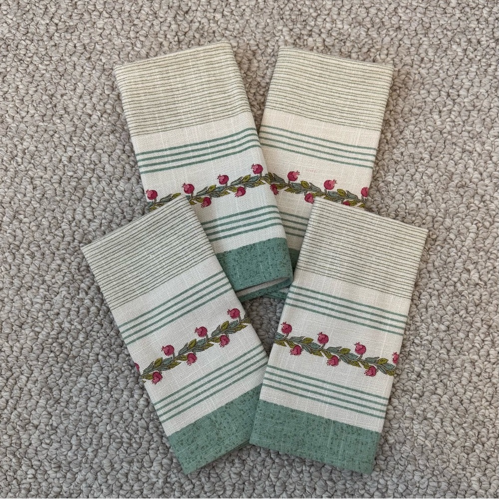 NWOT FabIndia Cotton Floral Mats/Napkins - Set of 4